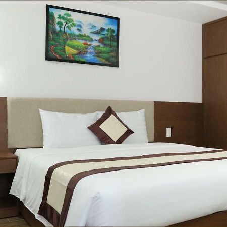 Dorado Hotel Nha Trang Esterno foto